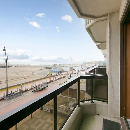 Daire In Near Belgium Pier *