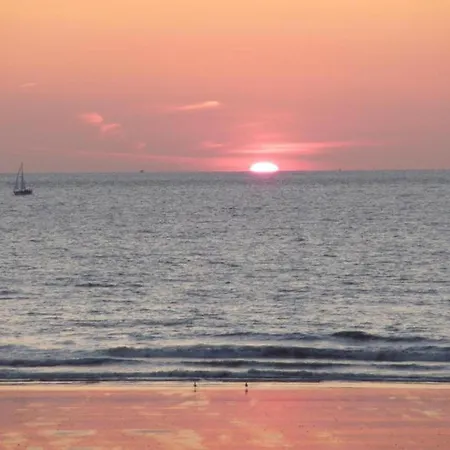 In Near Belgium Pier Appartamento